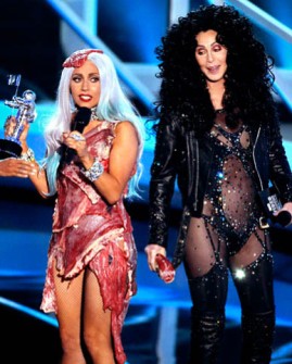VMAs 2010 - Lady Gaga y Cher