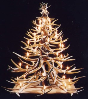 26 Árboles de Navidad Diferentes - Árbol de Navidad hecho con cornamenta de caza