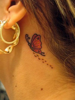 Tatuajes en el Cuello