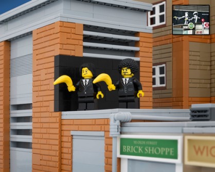 Fusión de Banksy y LEGO - Banana Pulp Fiction