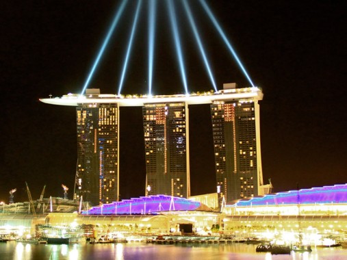 Hotel Marina Bay. Singapur. Vista Nocturna.